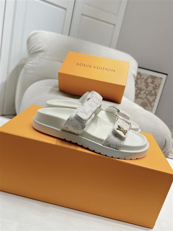 20251128184535705 200